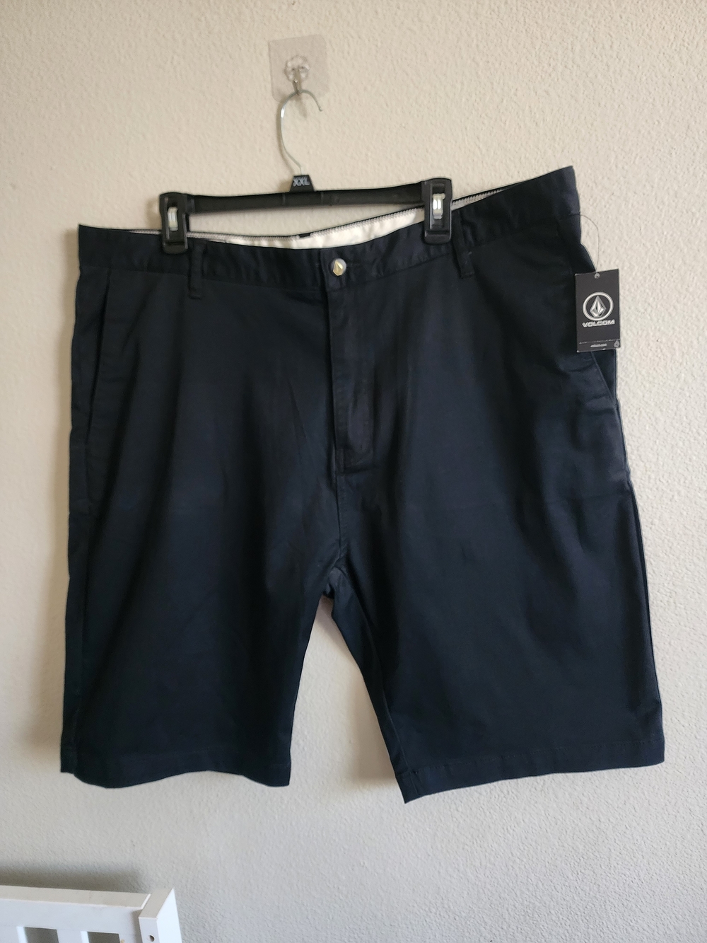 Volcom Vmonty Stretch Shorts Men Size 40 Black Modern Fit Chino Walk Shorts